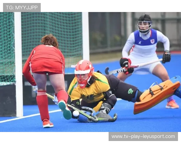 曲棍球赛出现罕见单骑闯关，解说疯狂尖叫