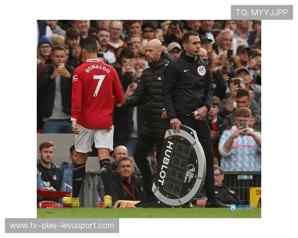 滕哈赫或用罗马诺做筹码完成多笔交易